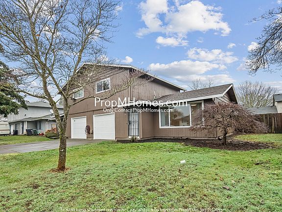 2nd image of 124 NE 40th Ave