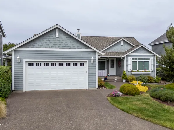5940 SW Arbor Dr, South Beach, OR 97366
