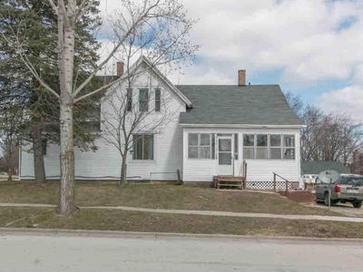 127 Sherman St, Oconto Falls, WI, 54154