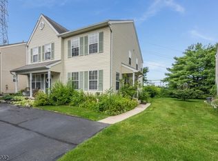 120 Revere Rd, Stewartsville, NJ 08886