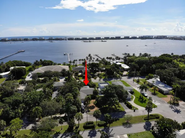 922 S Palmway, Lake Worth Beach, FL 33460