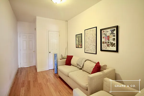 Rented by Grand & Co. | media 22