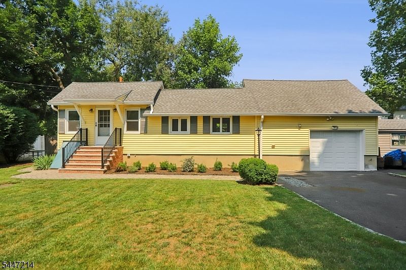 1st image of 25 Alma Ave