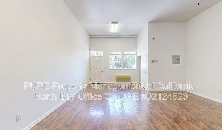 154 Railroad Ave #B — Photo 34