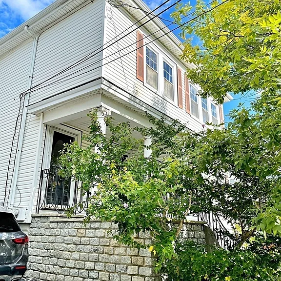 15 Puritan Rd — Photo 36