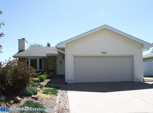 940 Daybreak Dr, Lincoln, NE 68505