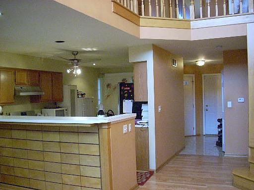 3rd image of 8904 Heathwood Cir #C1