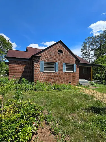 1203 Hibriten Dr SE Photo 1
