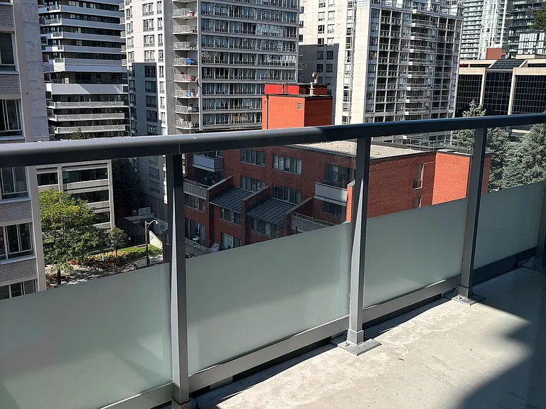 50 Dunfield Ave #917 — Photo 12