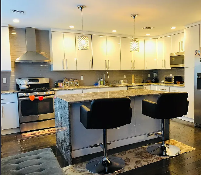 207 Allison Ave — Photo 3