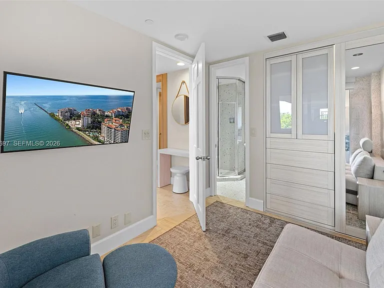 5245 Fisher Island Dr #5245 — Photo 41