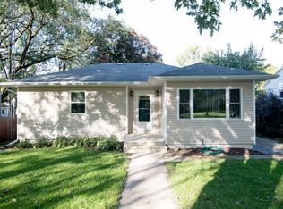 501 S 11th St, Dekalb, IL 60115