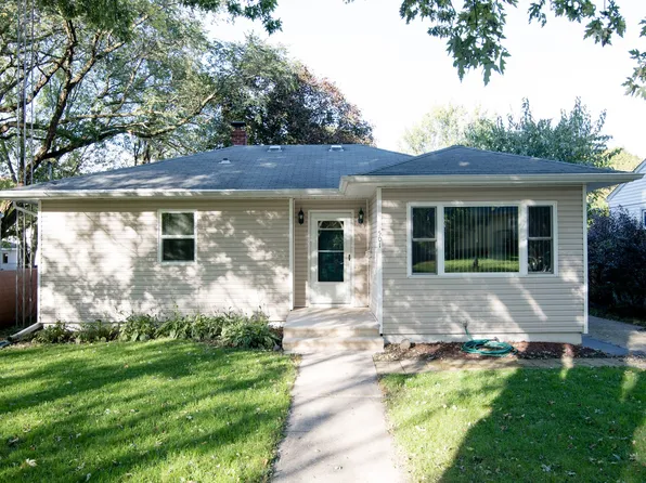 501 S 11th St, Dekalb, IL 60115