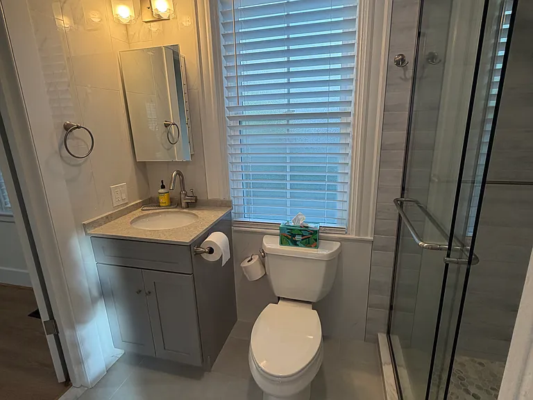 37 Basset St #1B — Photo 8