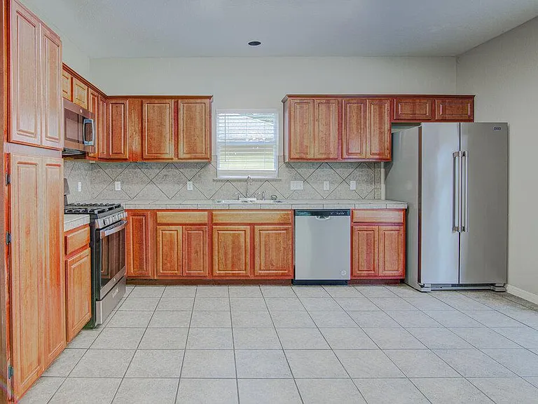 1702 Singleton Ave #A — Photo 10