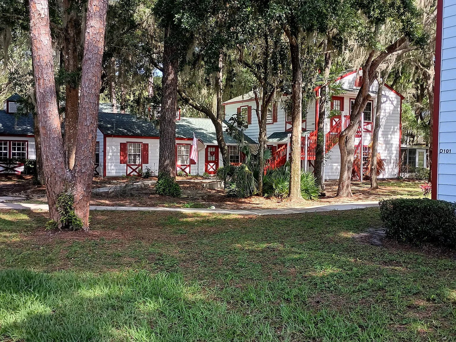 7885 Midway Drive Ter — Photo 2