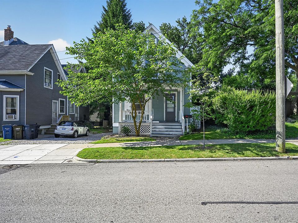 1st image of 207 W Jefferson St