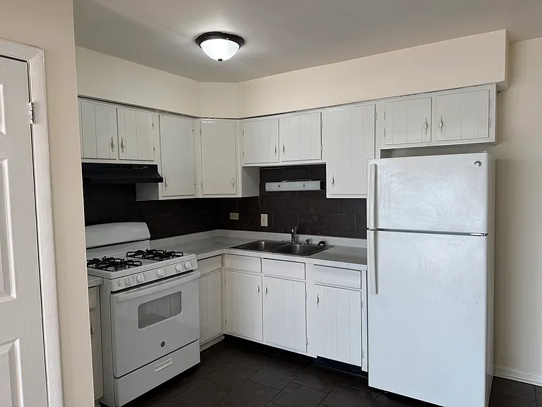 3815 W 124th Pl #3E — Photo 2