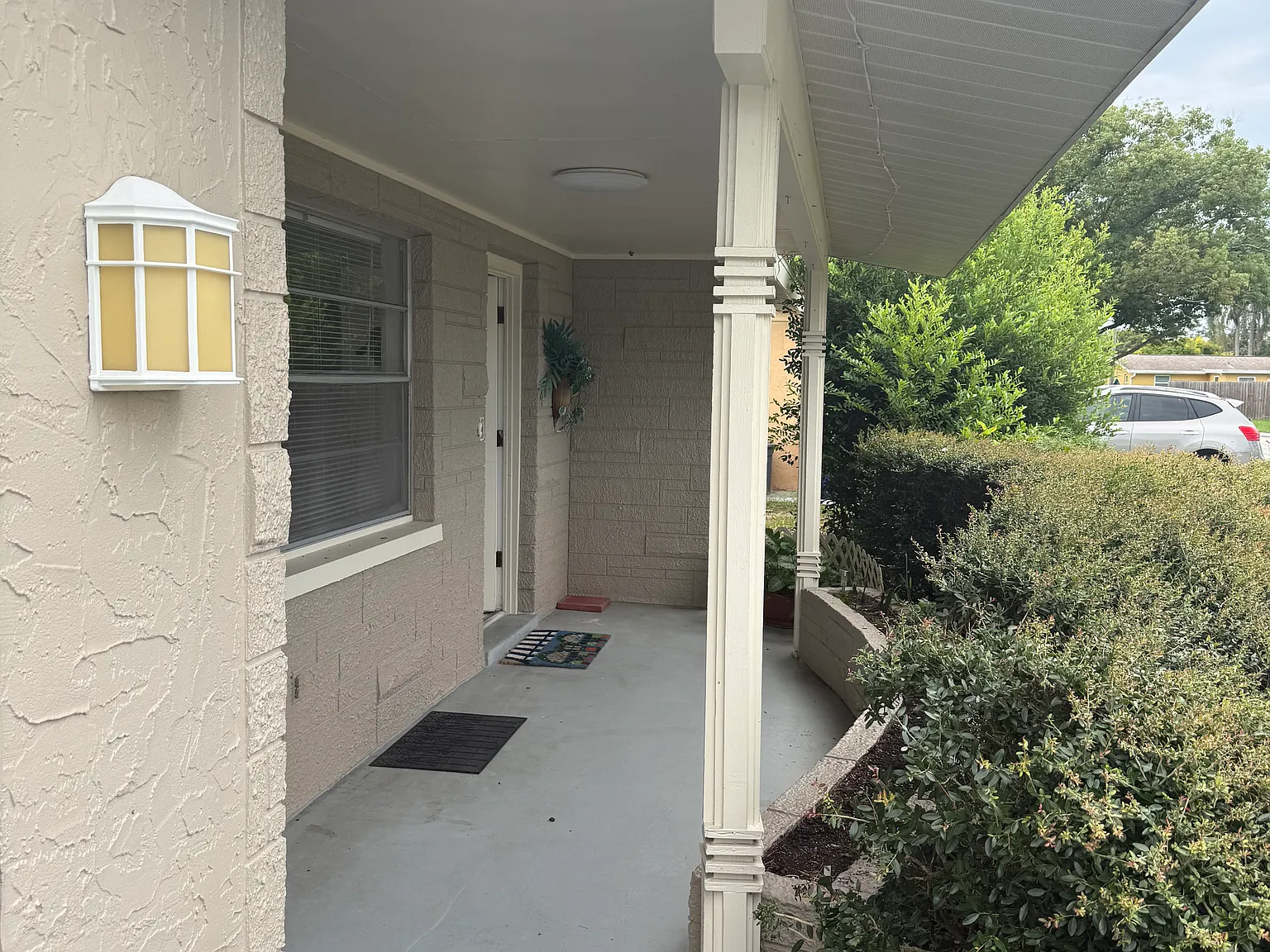 2 bed, 1.5 bath, 1392 sqft, $1,975 — Photo 3