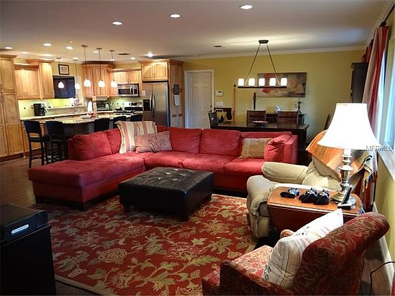 4th image of 3004 Peacock Ln