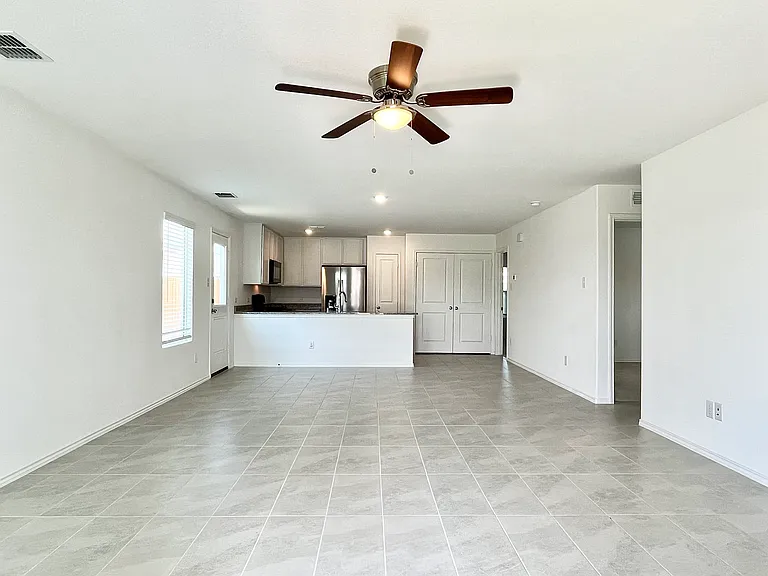 7212 Gray Wolf Ln — Photo 10