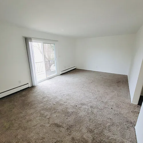 24280 Outer Dr #7 Photo 1