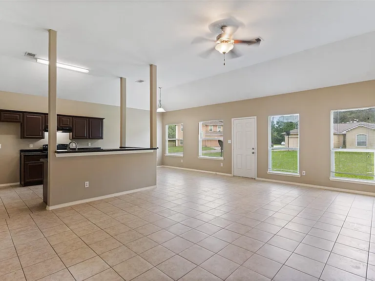 9104 N Green River Dr #A — Photo 22