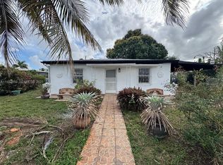 1040 Curtiss Dr, Opa Locka, FL 33054