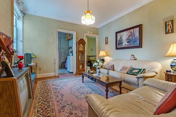 Sold by Block & Lot Real Estate | media 9