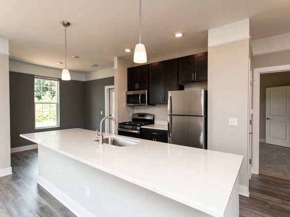 1000 Solomon Sq #72085