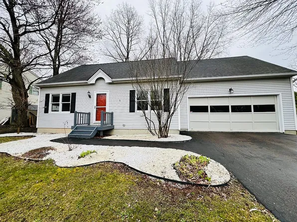 4 Pine Grove Ter, Winooski, VT 05404
