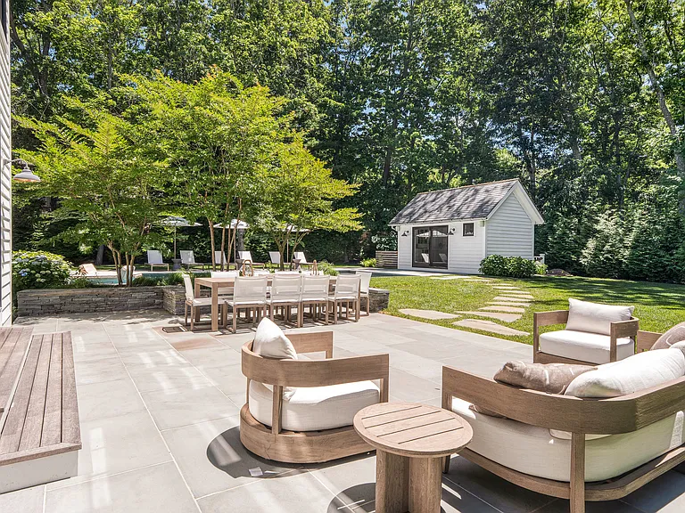 41 Montauk Ave — Photo 22