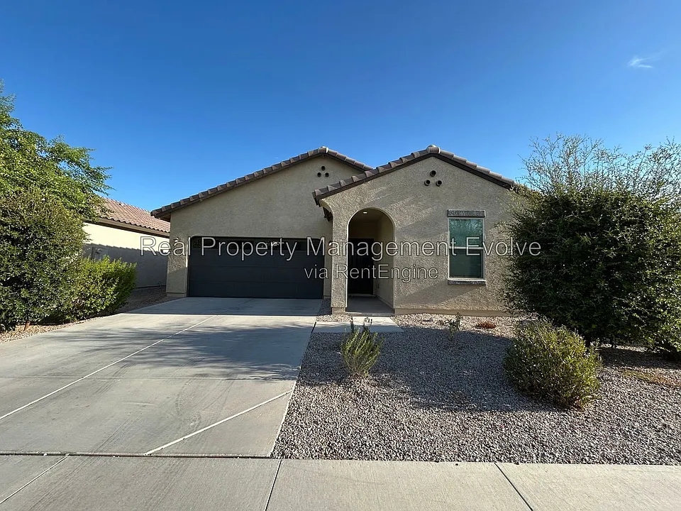 6512 W Magdalena Ln