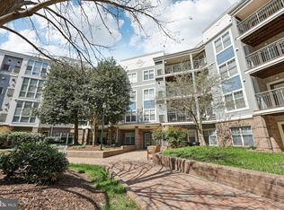 5565 Seminary Rd APT 108, Falls Church, VA 22041