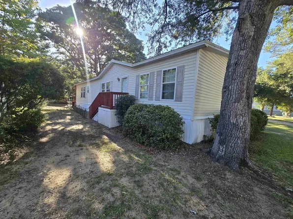 404 Delton Dr., Garden City Beach, SC 29576