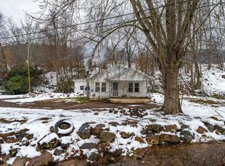 3200 Campbell Rd, Mountain City, TN 37683