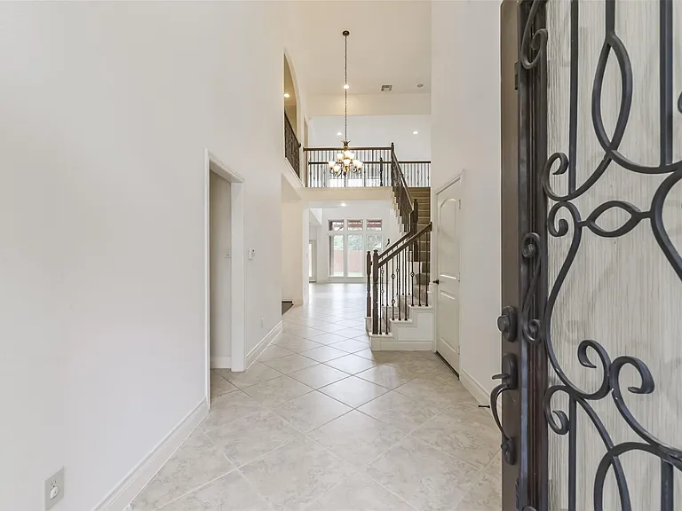 10014 Eldarica Way — Photo 4