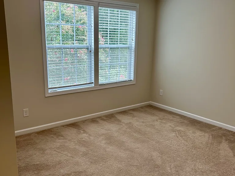 14005 Wyncrest Dr — Photo 17