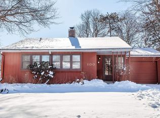 100 Iowa St, Waverly, IA 50677