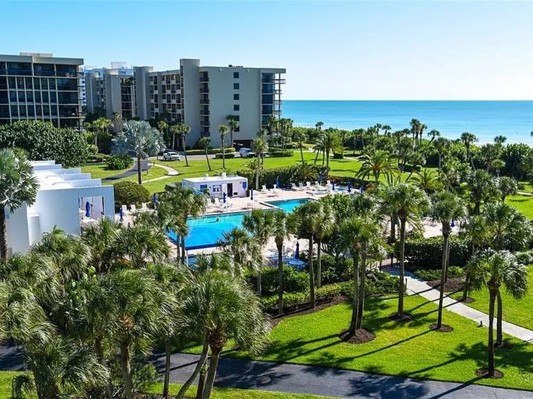 1125 Gulf Of Mexico Dr #403 — Photo 22