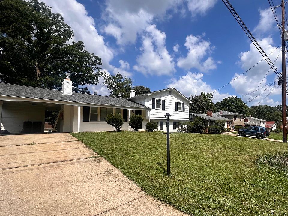 1st image of 9109 Pinehurst Dr
