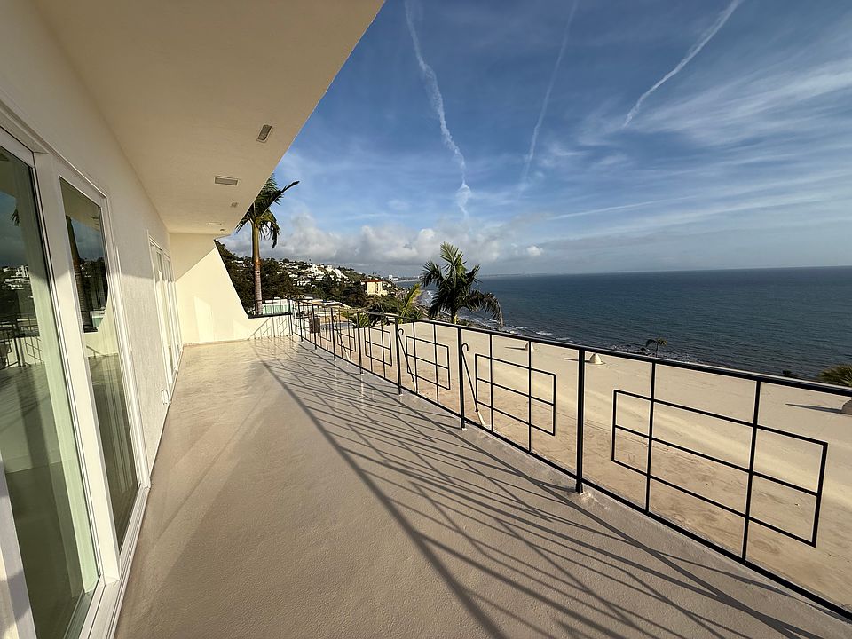 1st image of 18139 Coastline Dr APT 3