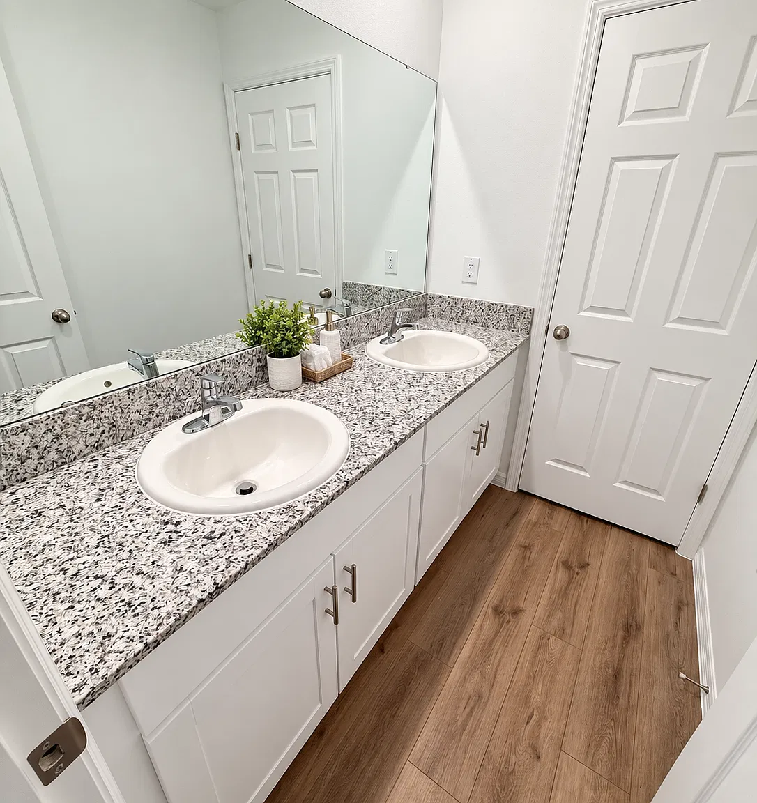 4 bed, 1866 sqft, $700 — Photo 3