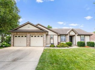 1203 E 118th Ter, Kansas City, MO 64131