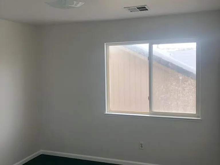 4185 Falling Water Dr — Photo 15