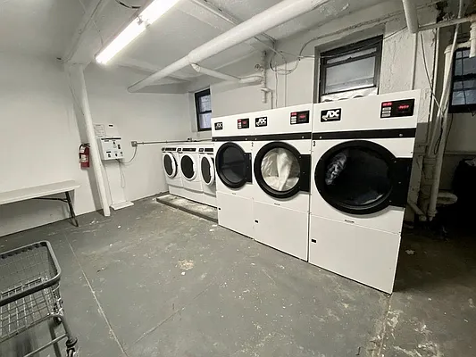 Rented by Zjama Realty Corp | media 27