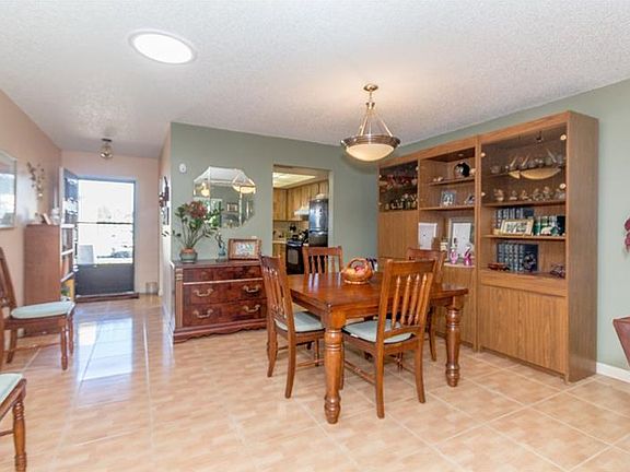 4th image of 1054 Medinah Dr