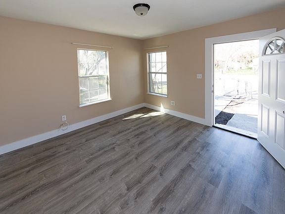 5th image of 3104 Morales St