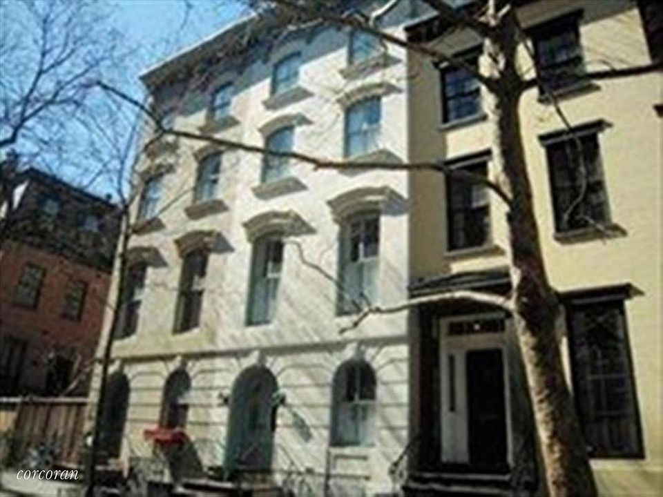 1st image of 28 Willow St #1