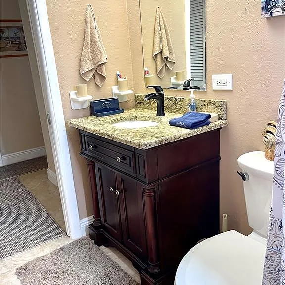 4650 Cove Cir #402 — Photo 35